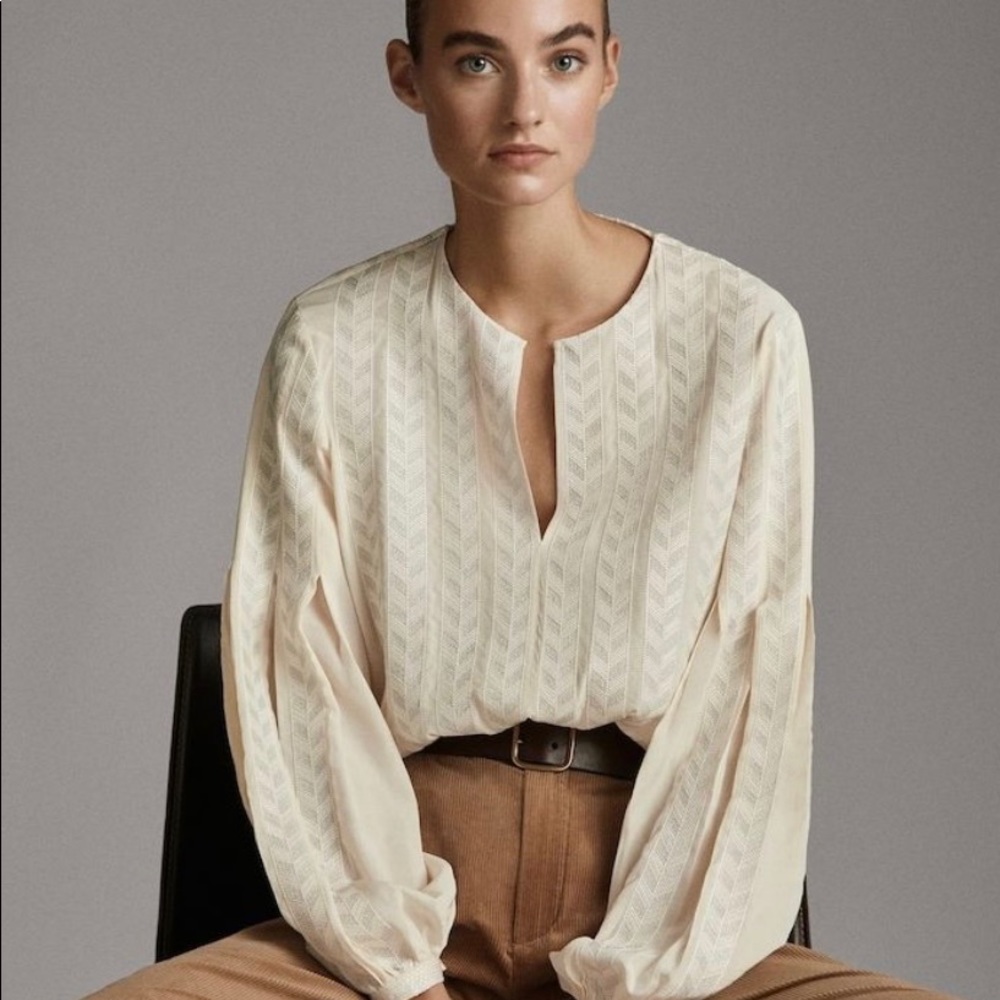 MASSIMO DUTTI silky cream top